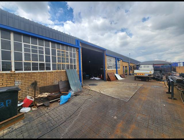 440M² WAREHOUSE TO LET IN WADEVILLE